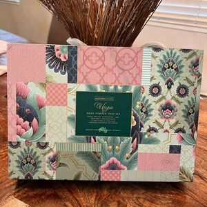 Body Lotion Hand Balm Bath Salts Utopia Body Pamper Trio Holidays Gift Set NIB